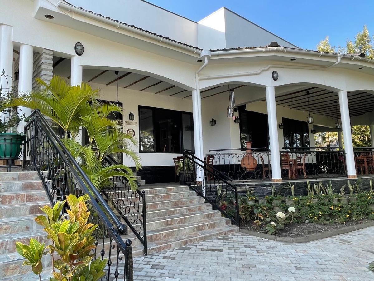 Home Bliss Hotel- Fort Portal Uganda Kültér fotó